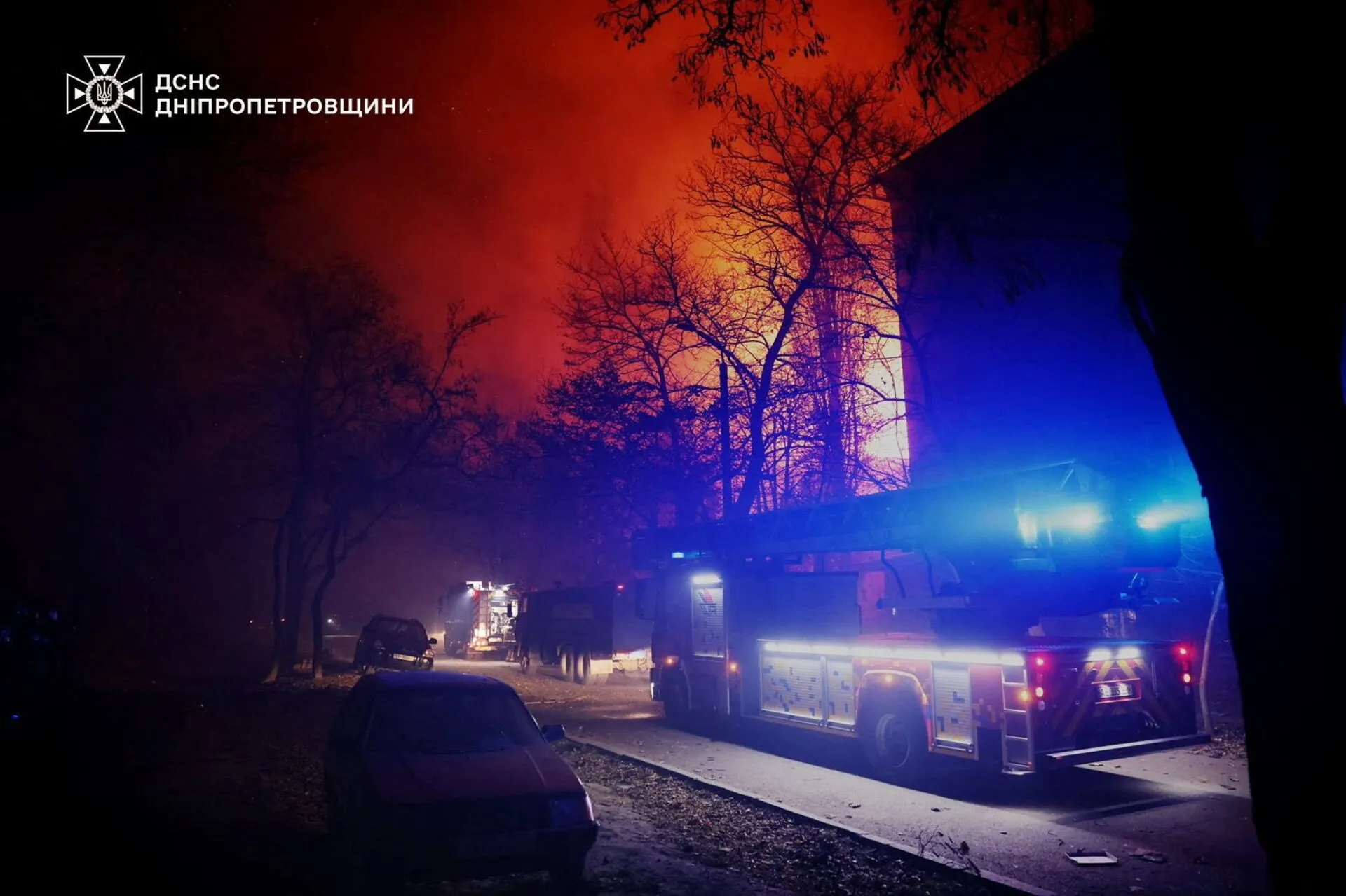 Російська атака дронами пошкодила будівлю медіацентру Суспільного у Дніпрі